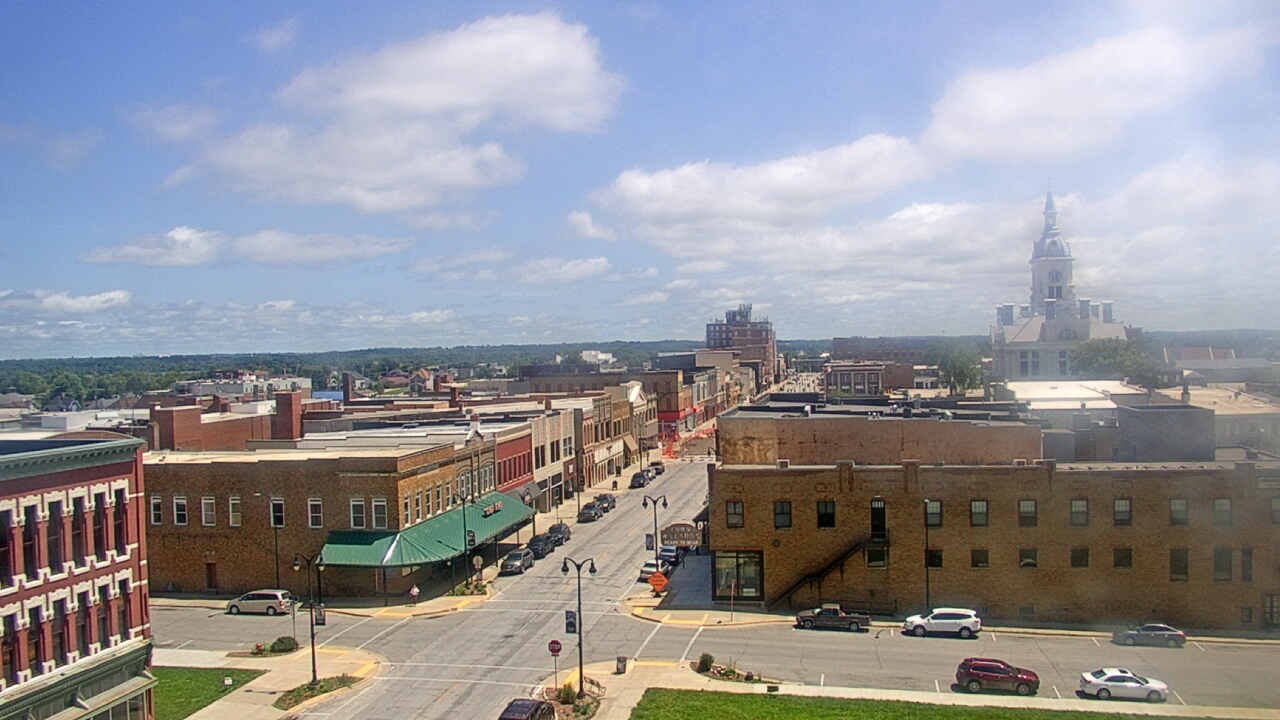 Thumbnail for current weather camera view from Westown Senior Apartments in Marshalltown, Iowa