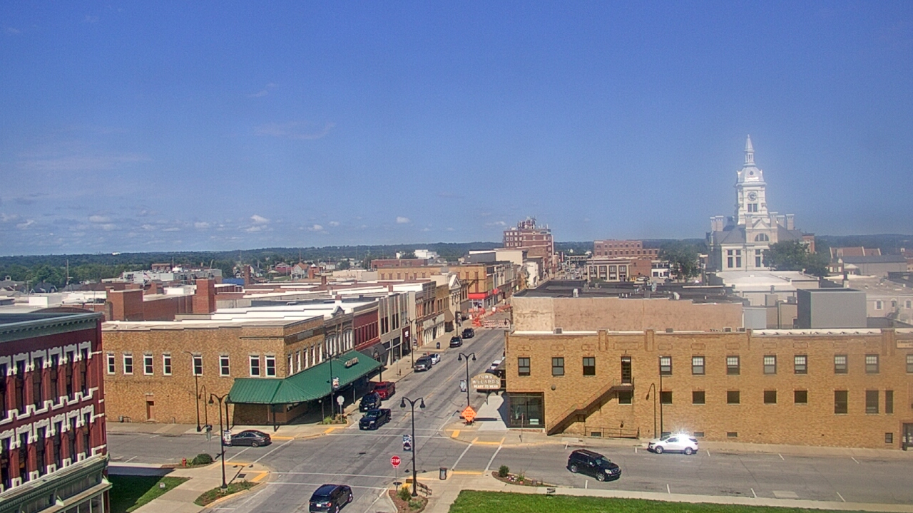 Thumbnail for current weather camera view from Westown Senior Apartments in Marshalltown, Iowa