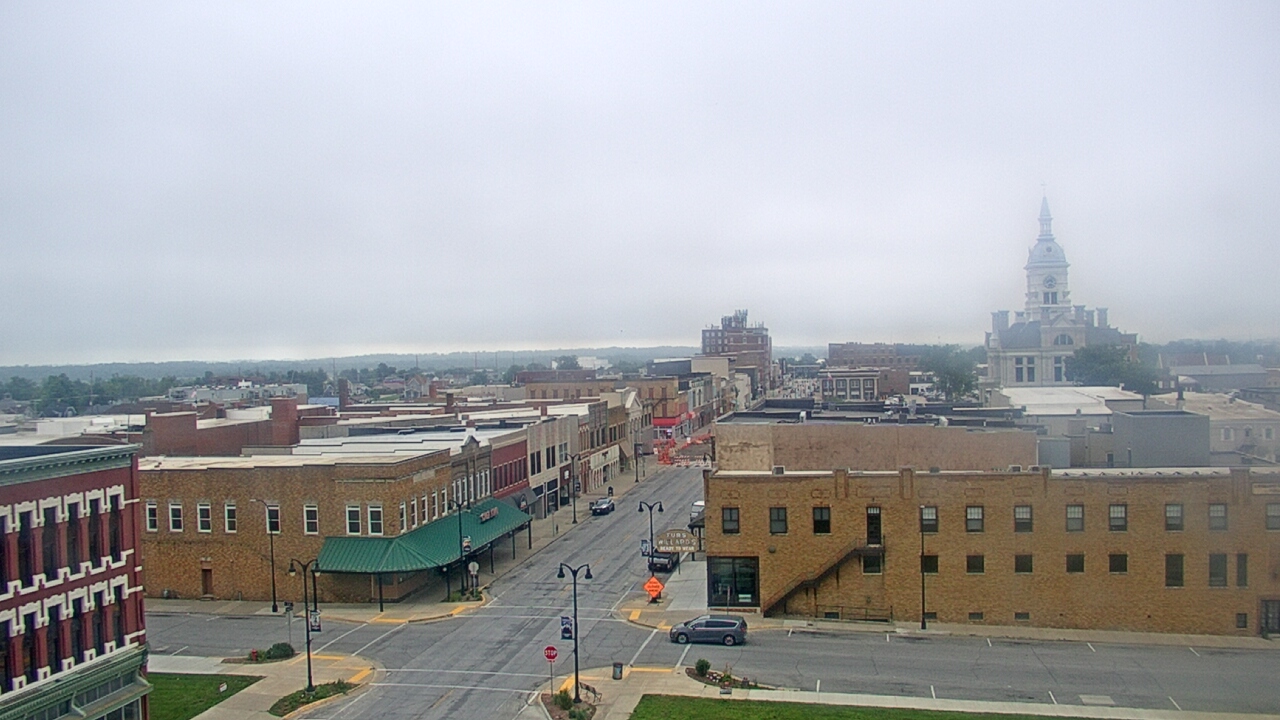 Thumbnail for current weather camera view from Westown Senior Apartments in Marshalltown, Iowa