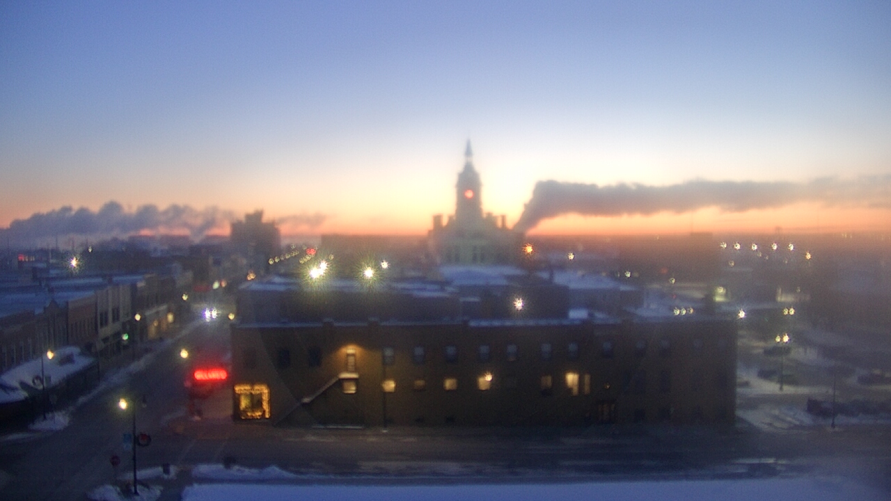 Thumbnail for current weather camera view from Westown Senior Apartments in Marshalltown, Iowa