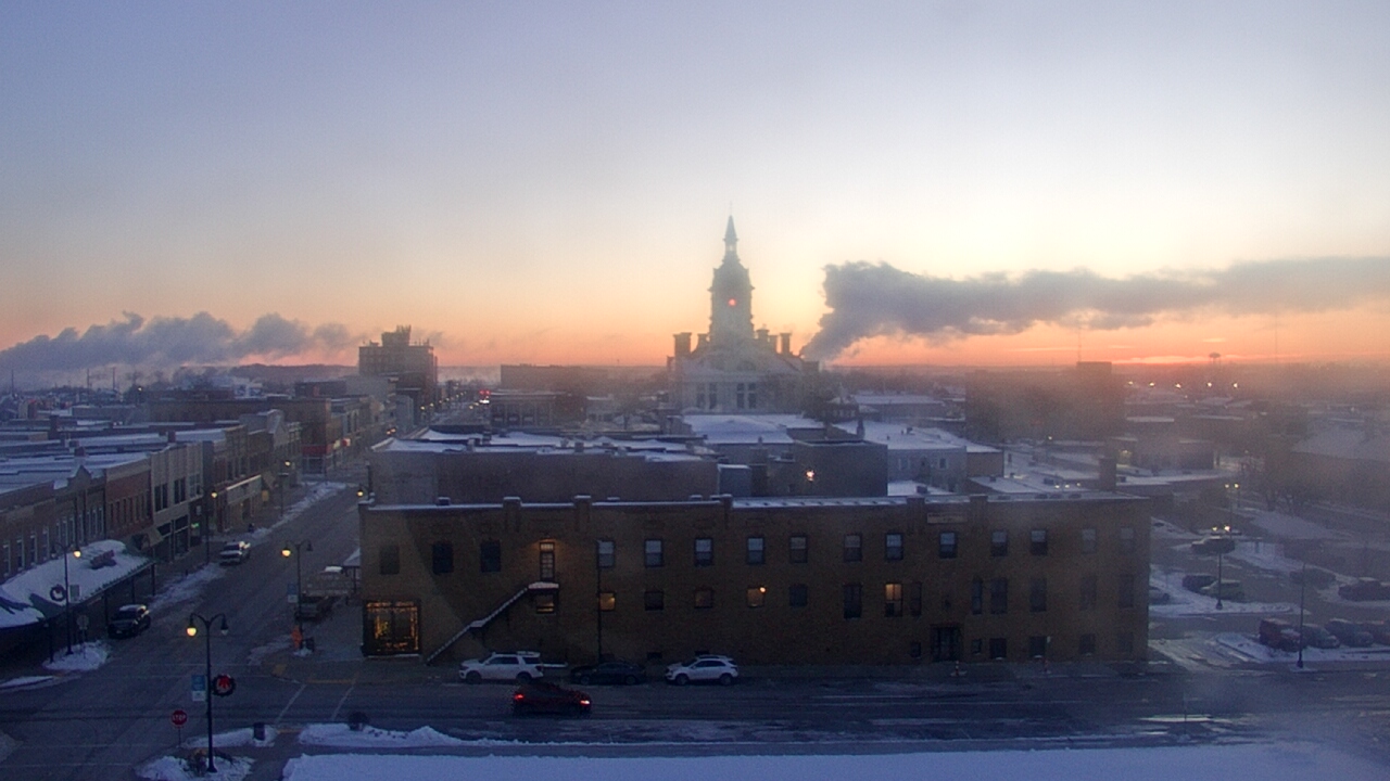 Thumbnail for current weather camera view from Westown Senior Apartments in Marshalltown, Iowa