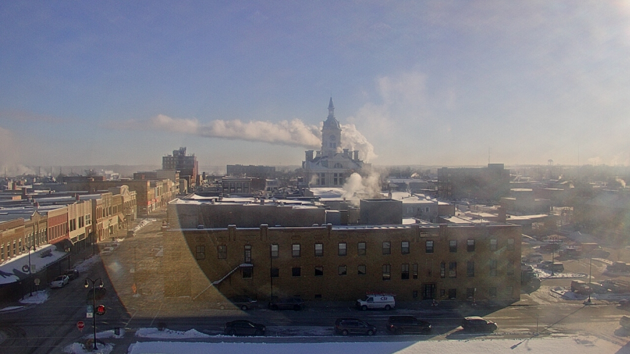 Thumbnail for current weather camera view from Westown Senior Apartments in Marshalltown, Iowa