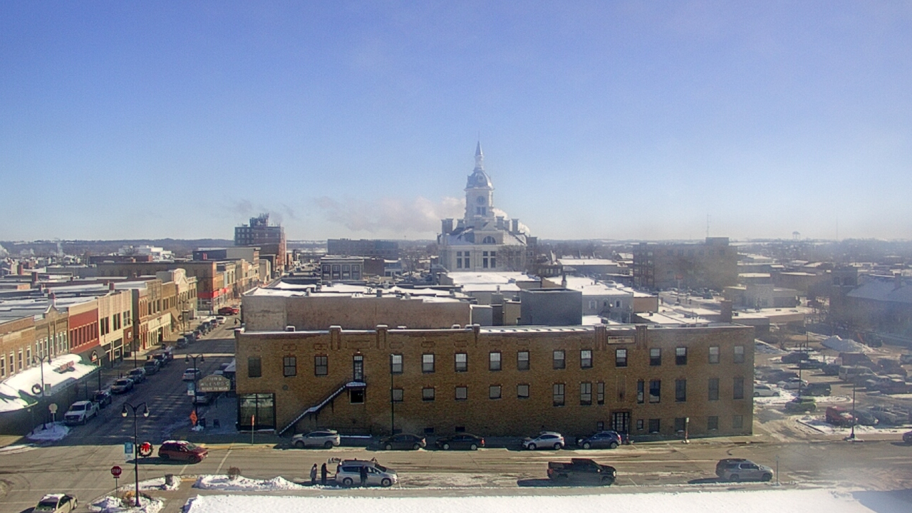Thumbnail for current weather camera view from Westown Senior Apartments in Marshalltown, Iowa