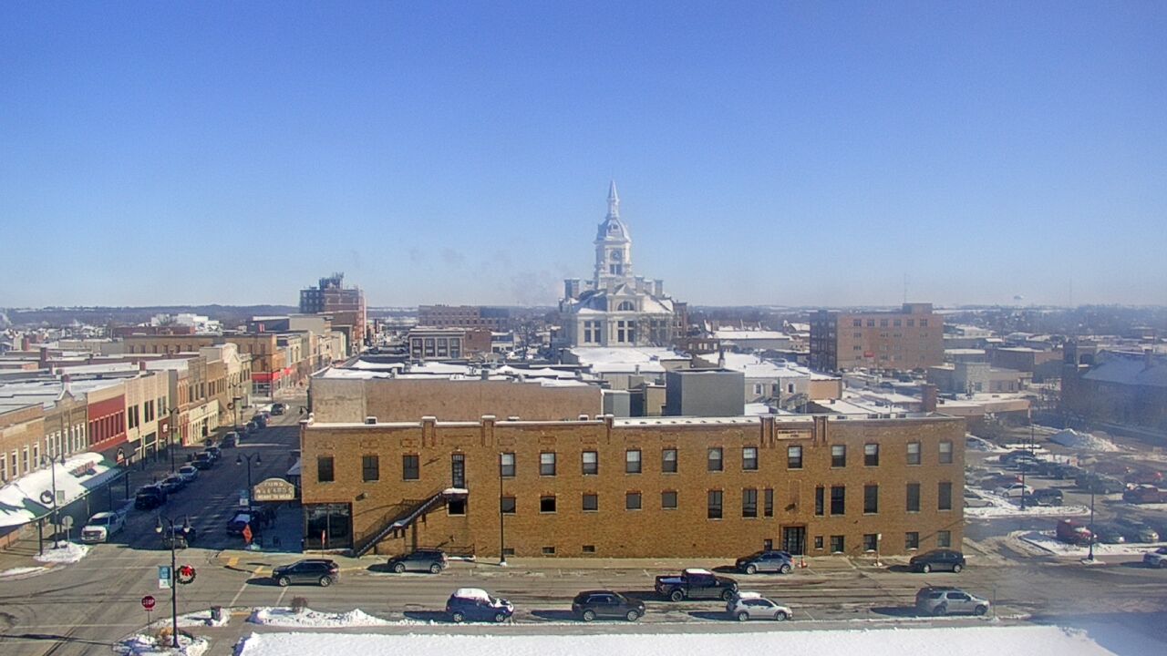 Thumbnail for current weather camera view from Westown Senior Apartments in Marshalltown, Iowa