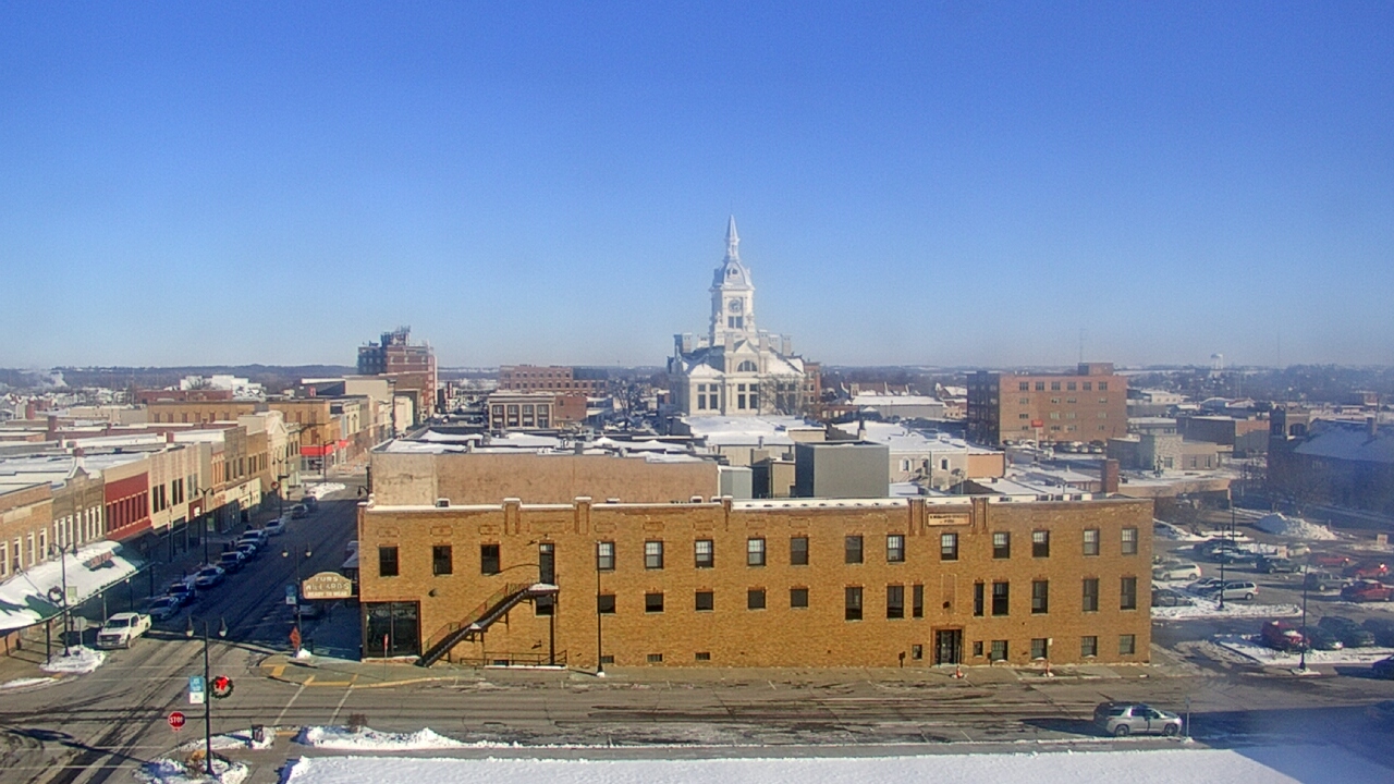 Thumbnail for current weather camera view from Westown Senior Apartments in Marshalltown, Iowa