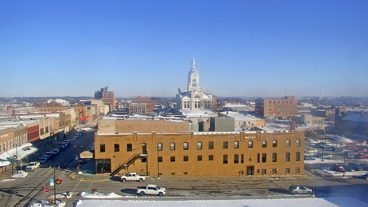 Thumbnail for current weather camera view from Westown Senior Apartments in Marshalltown, Iowa