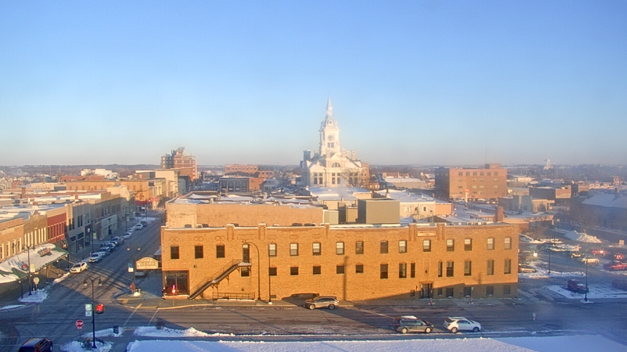 Thumbnail for current weather camera view from Westown Senior Apartments in Marshalltown, Iowa