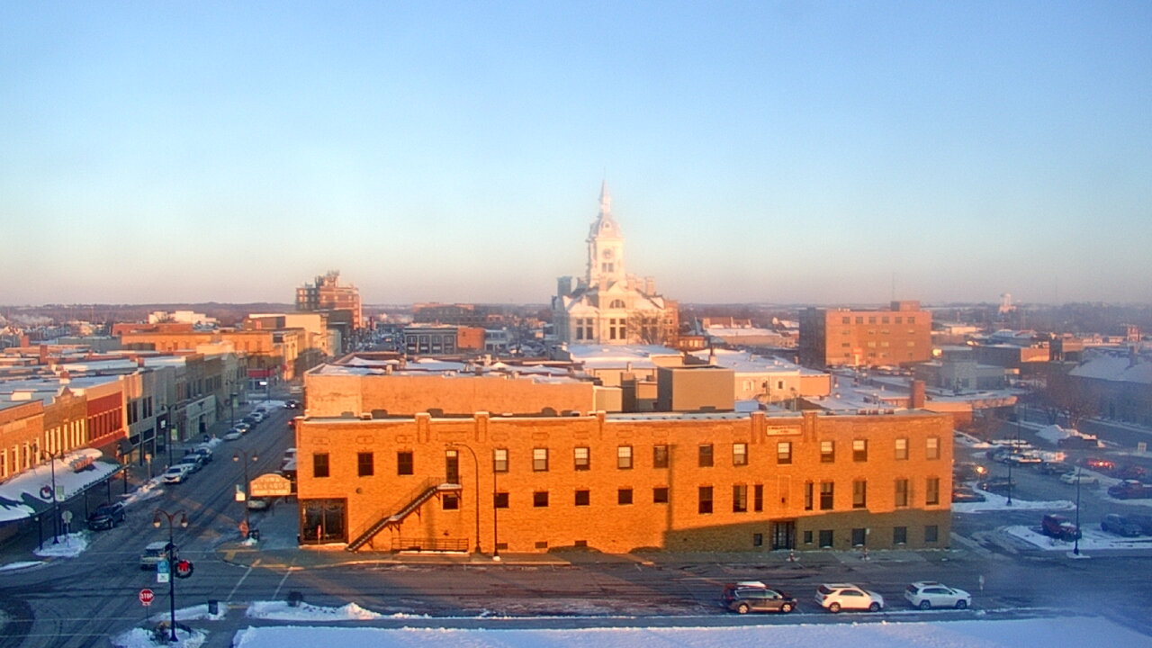 Thumbnail for current weather camera view from Westown Senior Apartments in Marshalltown, Iowa