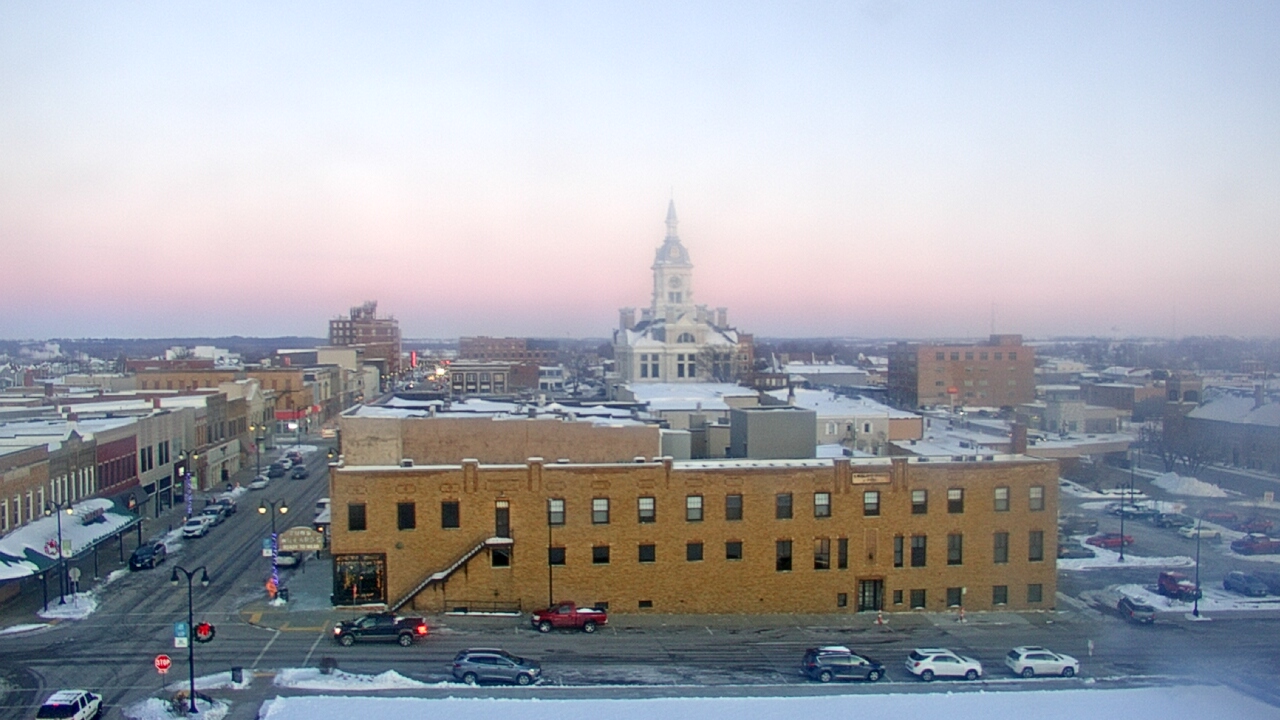 Thumbnail for current weather camera view from Westown Senior Apartments in Marshalltown, Iowa