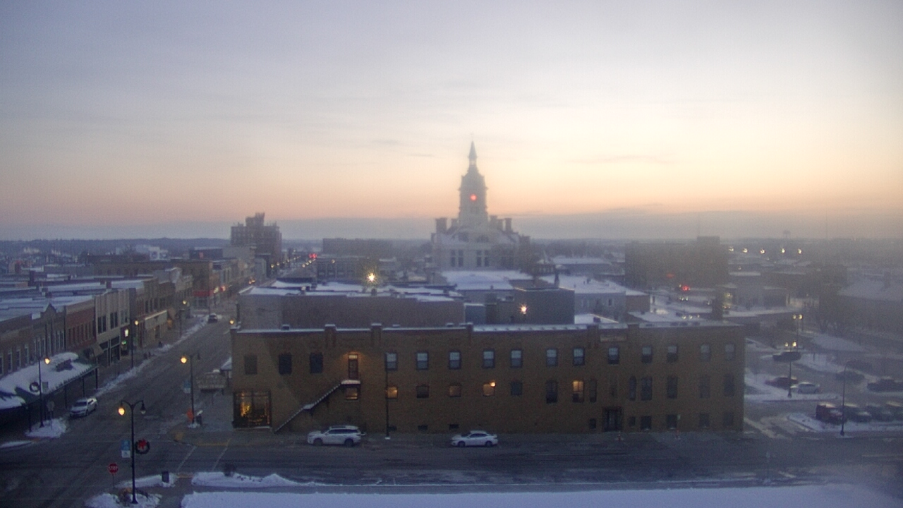 Thumbnail for current weather camera view from Westown Senior Apartments in Marshalltown, Iowa