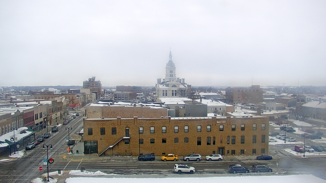 Thumbnail for current weather camera view from Westown Senior Apartments in Marshalltown, Iowa
