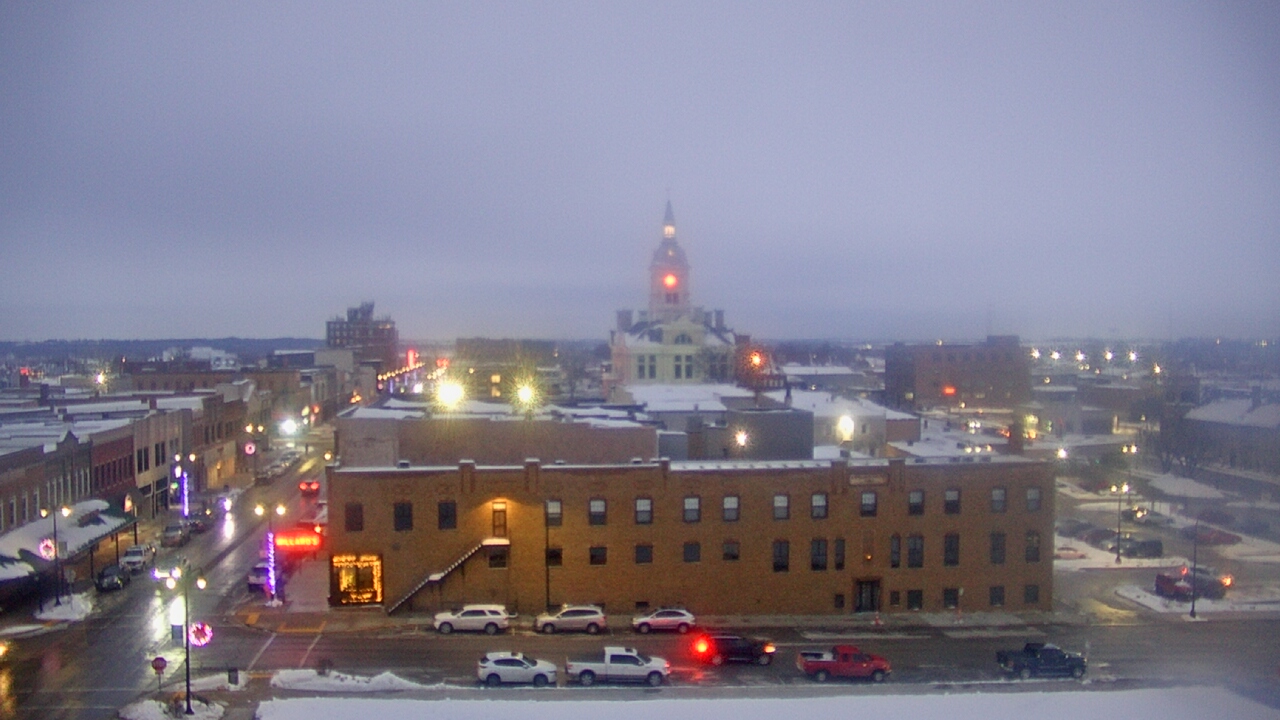 Thumbnail for current weather camera view from Westown Senior Apartments in Marshalltown, Iowa