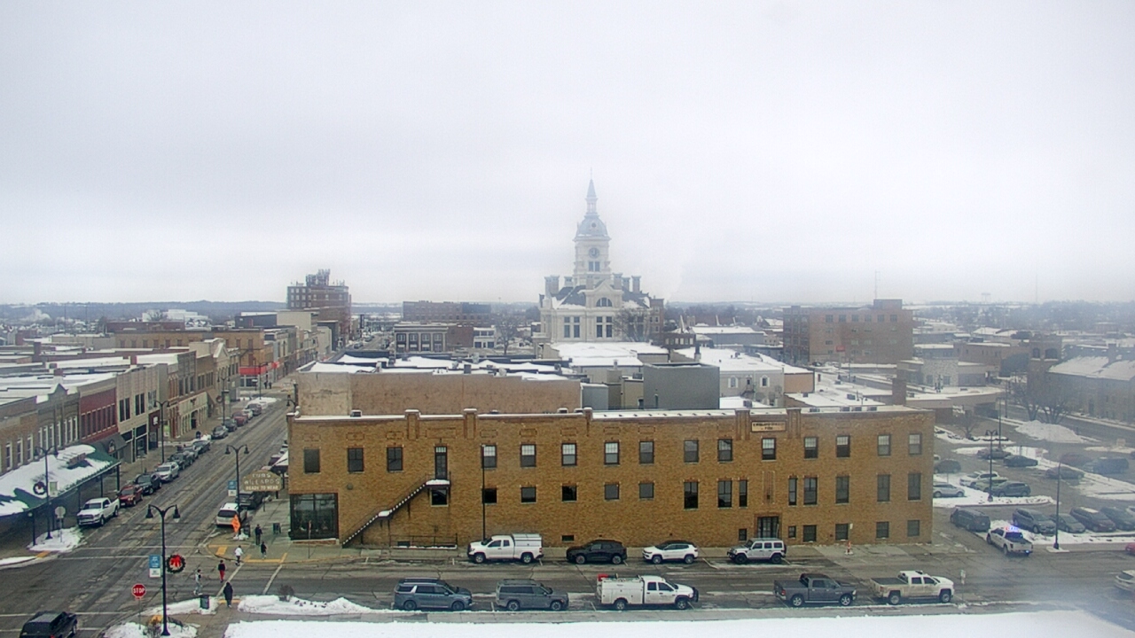 Thumbnail for current weather camera view from Westown Senior Apartments in Marshalltown, Iowa