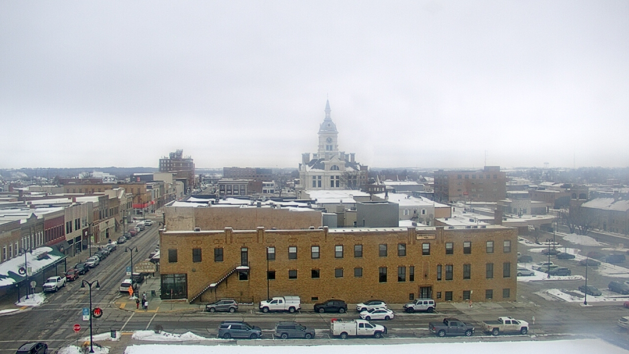 Thumbnail for current weather camera view from Westown Senior Apartments in Marshalltown, Iowa
