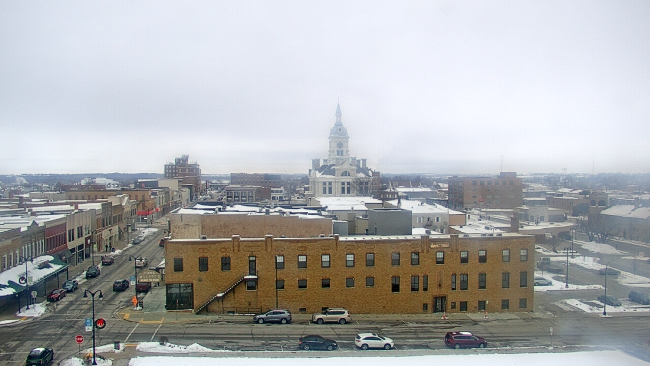 Thumbnail for current weather camera view from Westown Senior Apartments in Marshalltown, Iowa