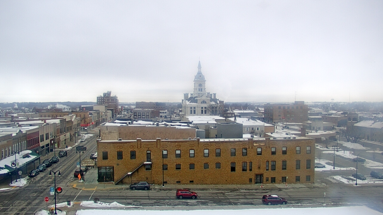 Thumbnail for current weather camera view from Westown Senior Apartments in Marshalltown, Iowa