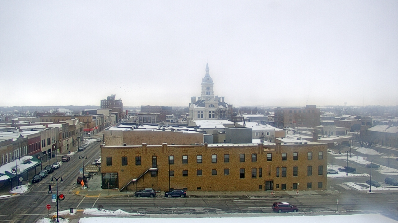 Thumbnail for current weather camera view from Westown Senior Apartments in Marshalltown, Iowa