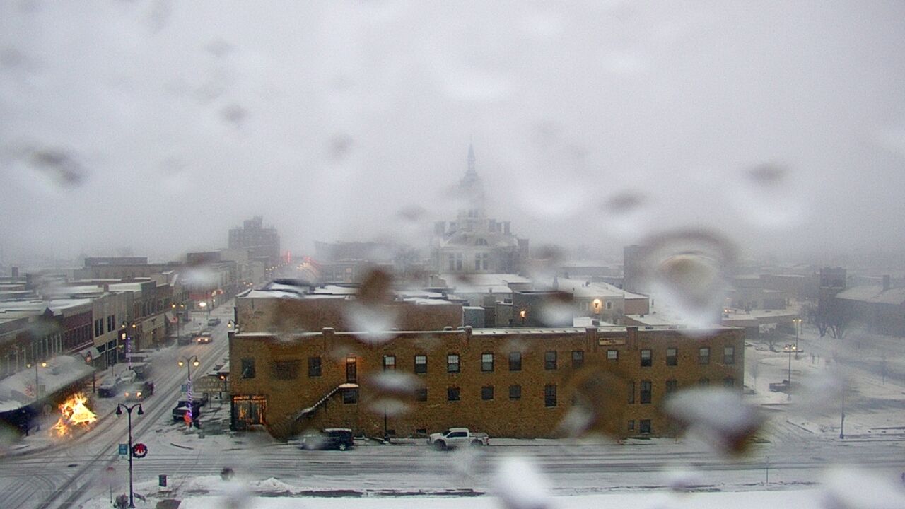 Thumbnail for current weather camera view from Westown Senior Apartments in Marshalltown, Iowa