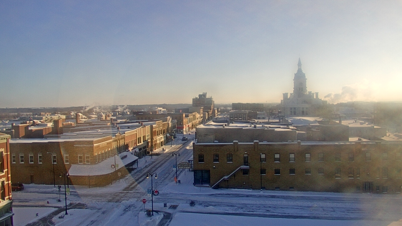 Thumbnail for current weather camera view from Westown Senior Apartments in Marshalltown, Iowa
