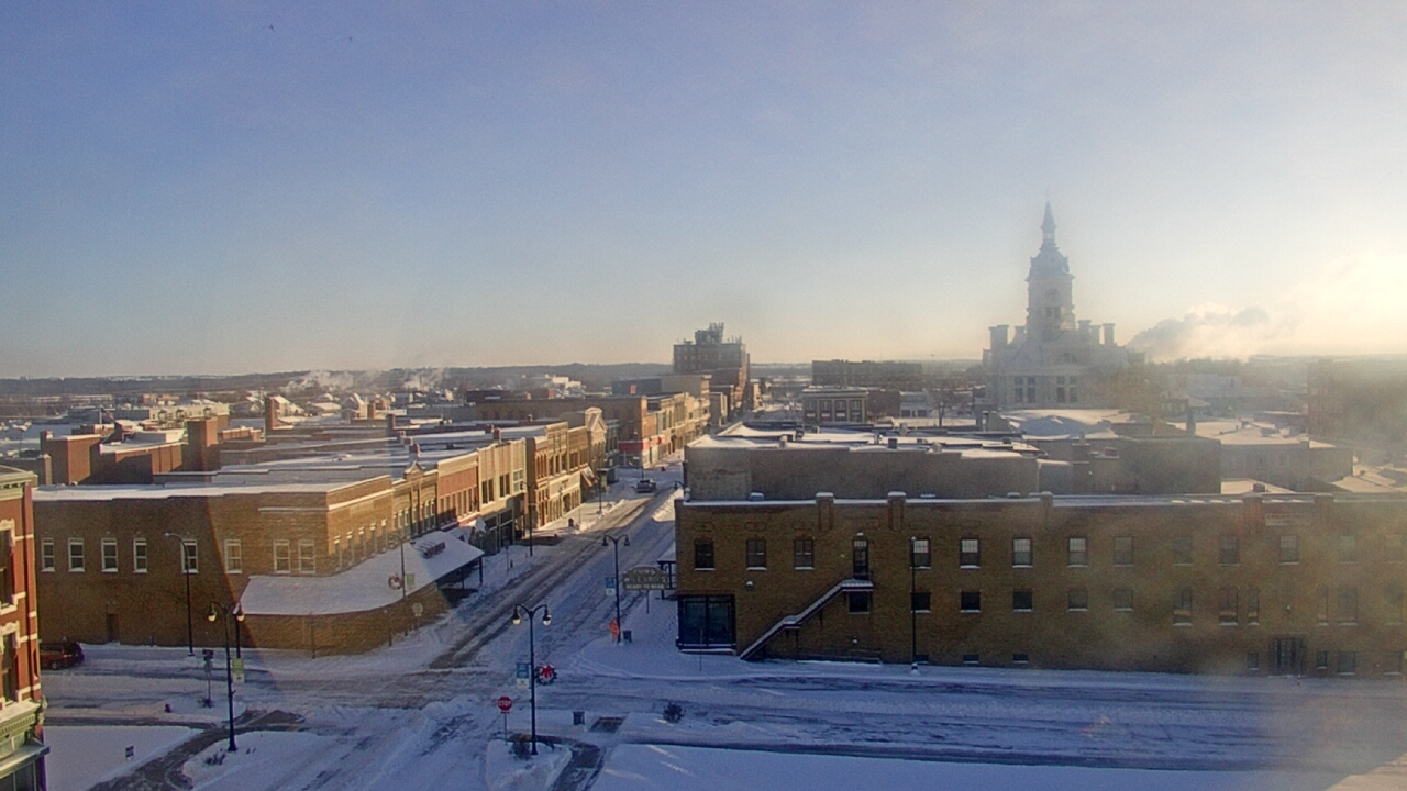 Thumbnail for current weather camera view from Westown Senior Apartments in Marshalltown, Iowa