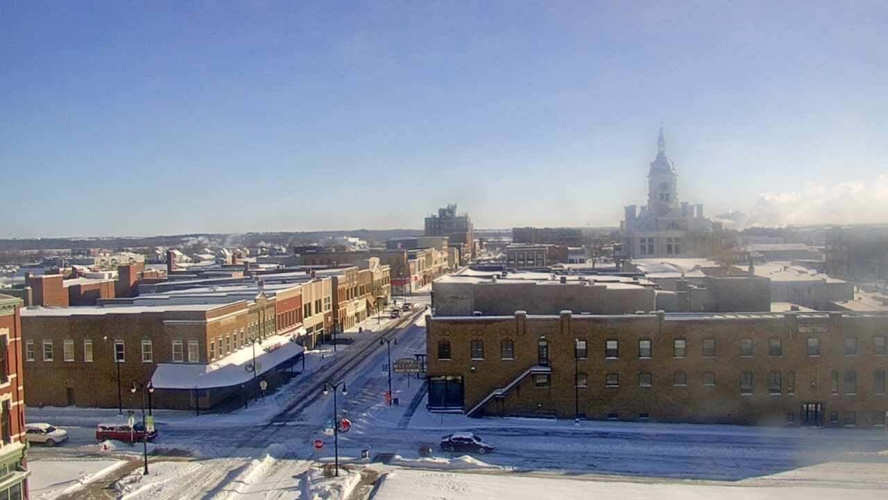 Thumbnail for current weather camera view from Westown Senior Apartments in Marshalltown, Iowa