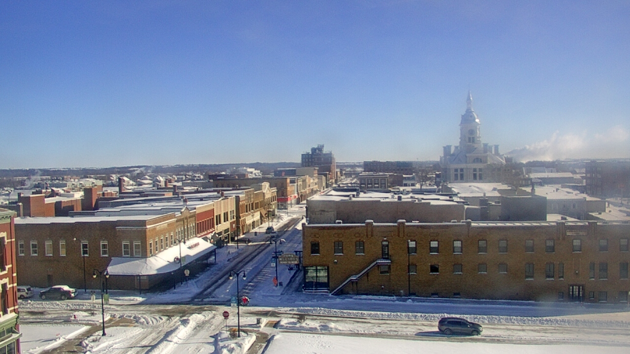 Thumbnail for current weather camera view from Westown Senior Apartments in Marshalltown, Iowa