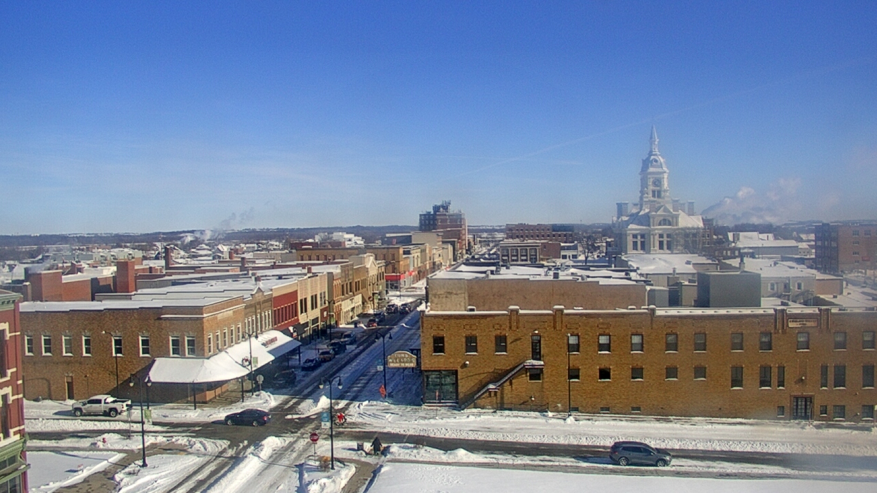 Thumbnail for current weather camera view from Westown Senior Apartments in Marshalltown, Iowa