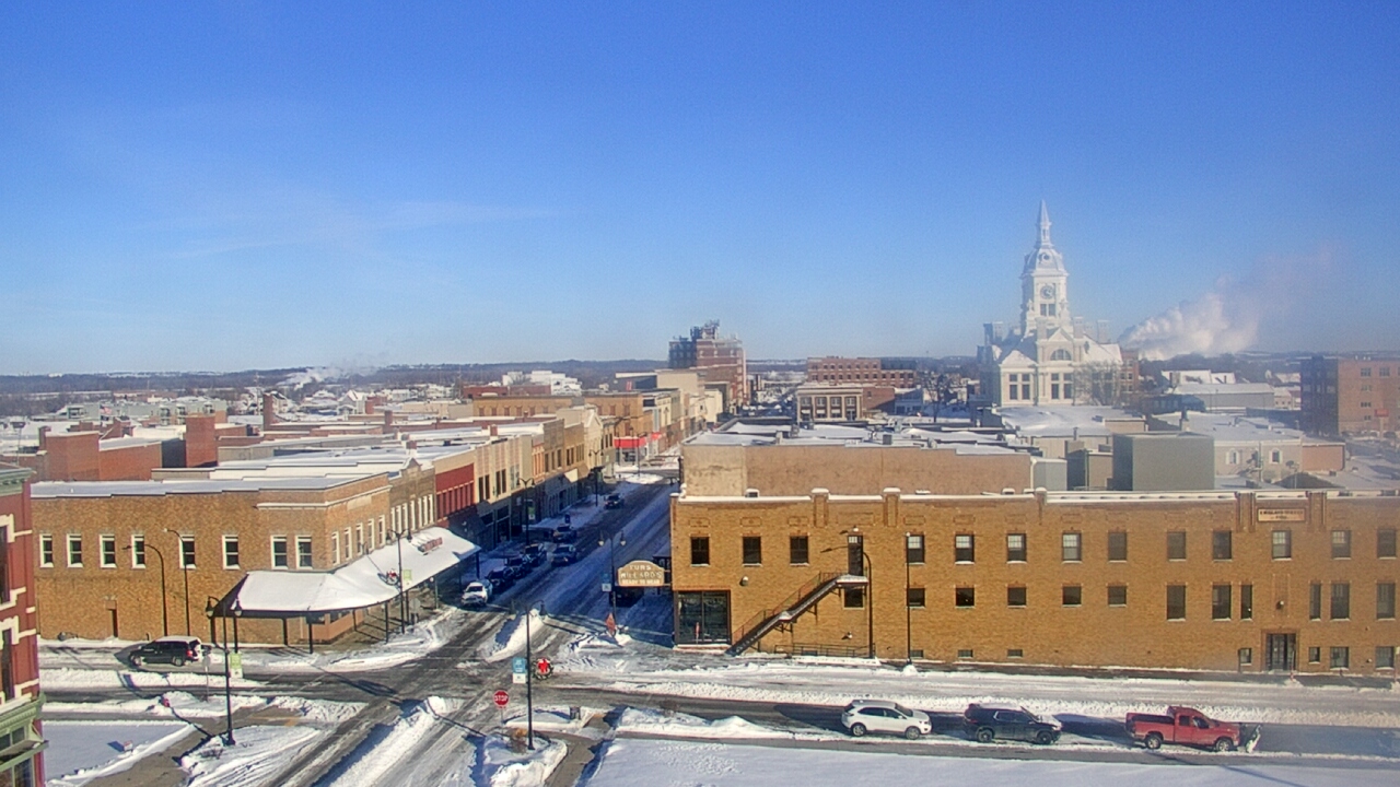 Thumbnail for current weather camera view from Westown Senior Apartments in Marshalltown, Iowa