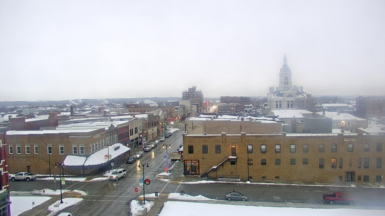 Thumbnail for current weather camera view from Westown Senior Apartments in Marshalltown, Iowa