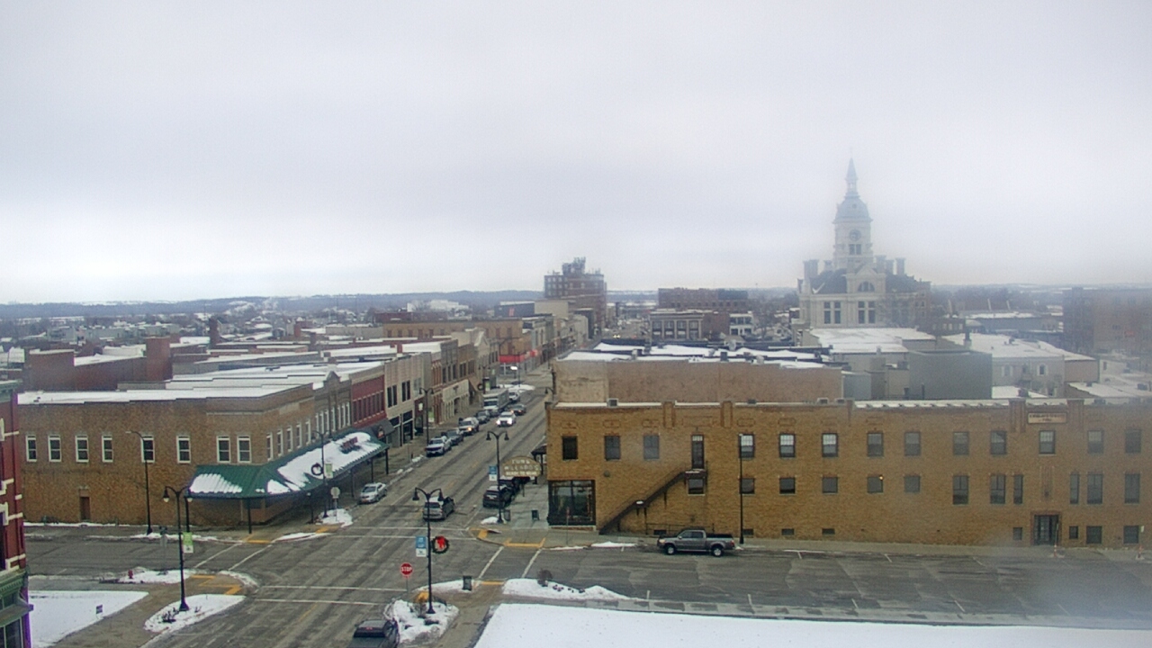 Thumbnail for current weather camera view from Westown Senior Apartments in Marshalltown, Iowa