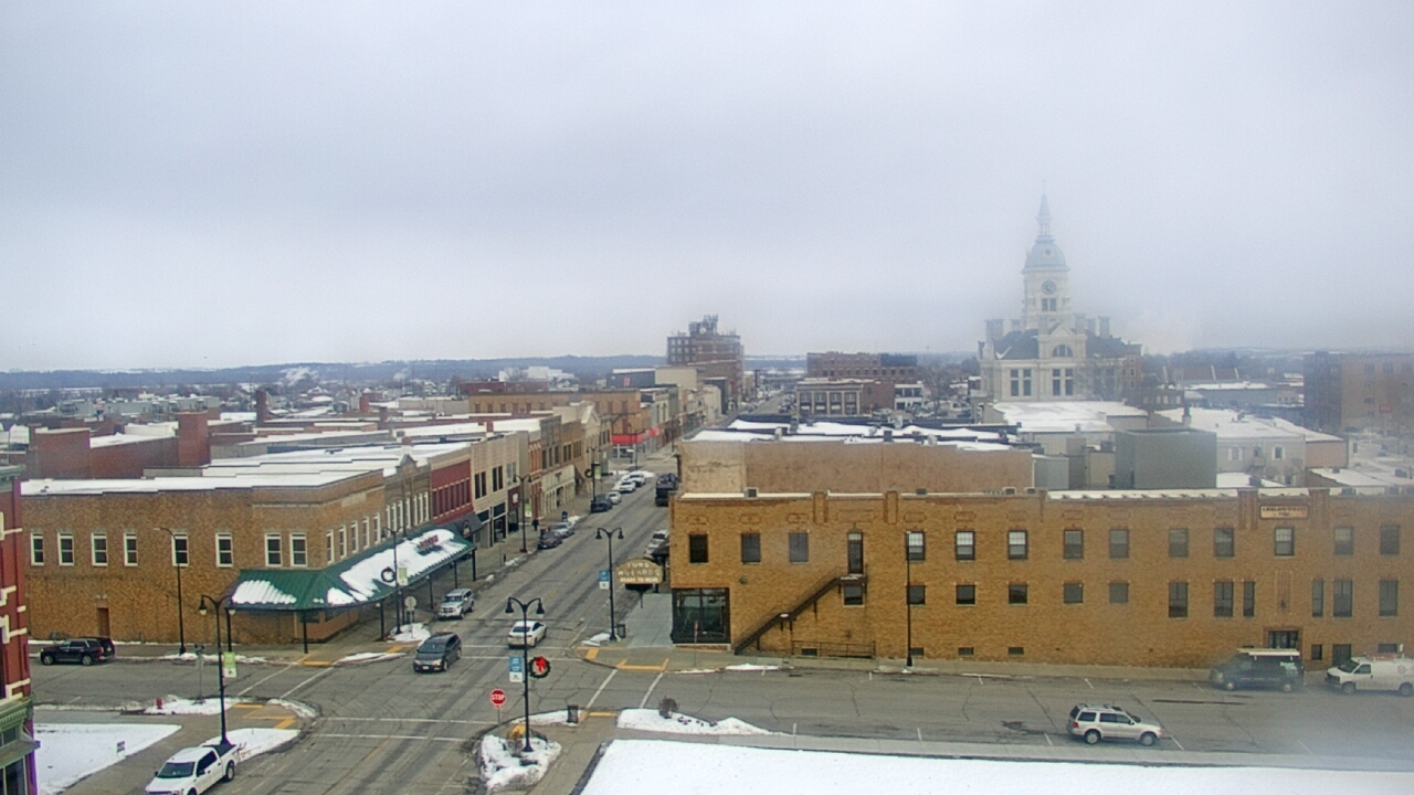 Thumbnail for current weather camera view from Westown Senior Apartments in Marshalltown, Iowa