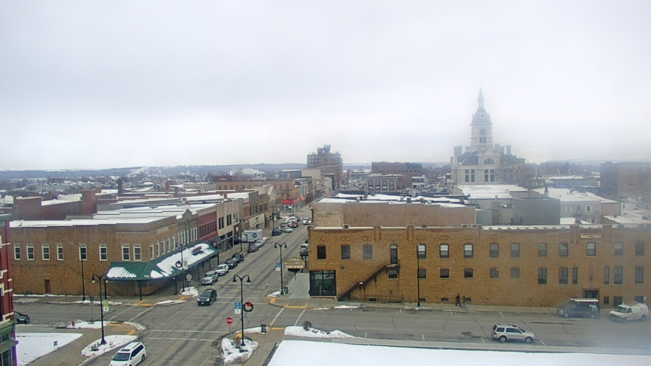 Thumbnail for current weather camera view from Westown Senior Apartments in Marshalltown, Iowa