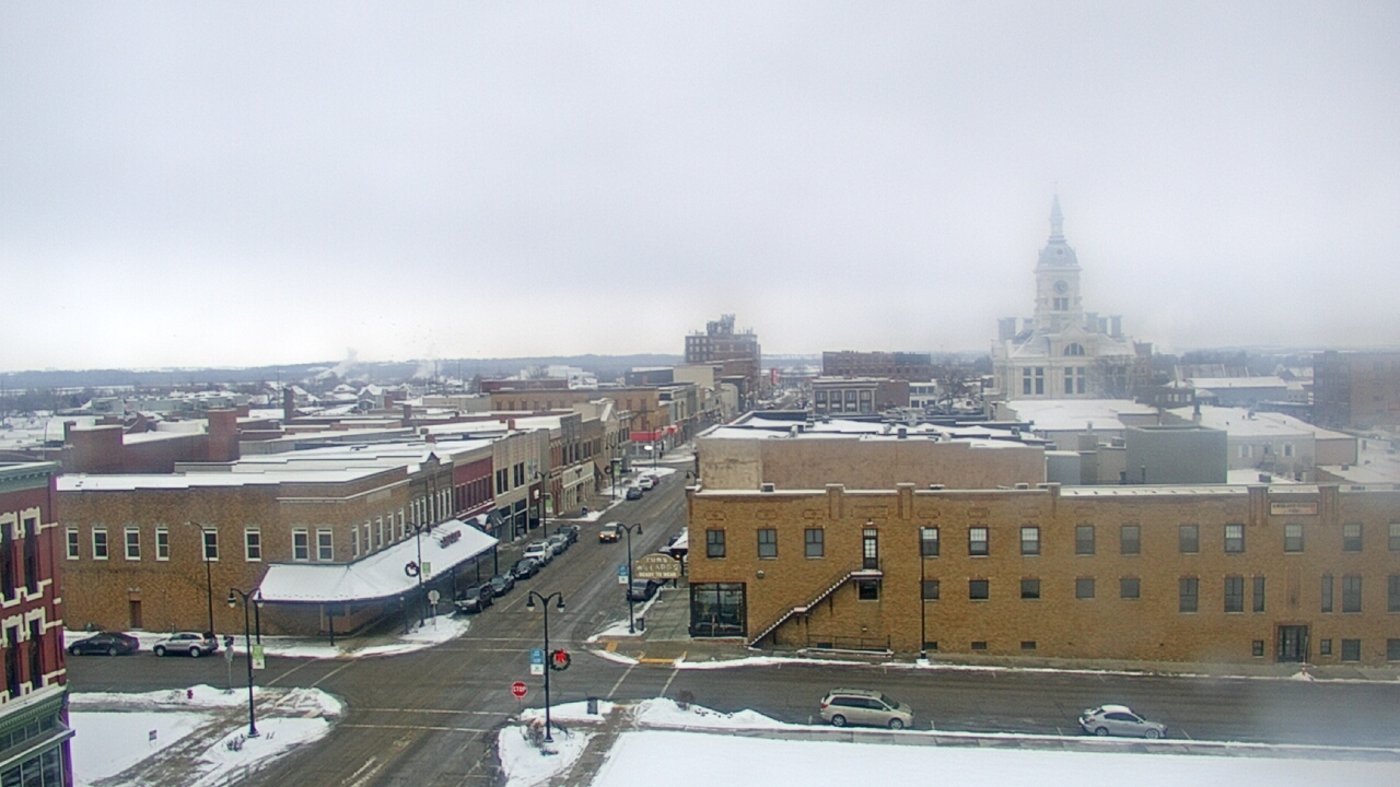 Thumbnail for current weather camera view from Westown Senior Apartments in Marshalltown, Iowa
