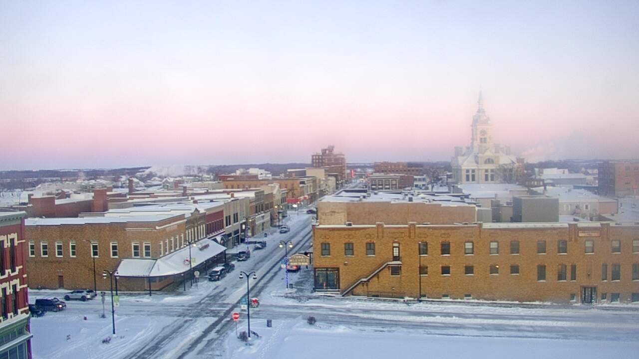 Thumbnail for current weather camera view from Westown Senior Apartments in Marshalltown, Iowa