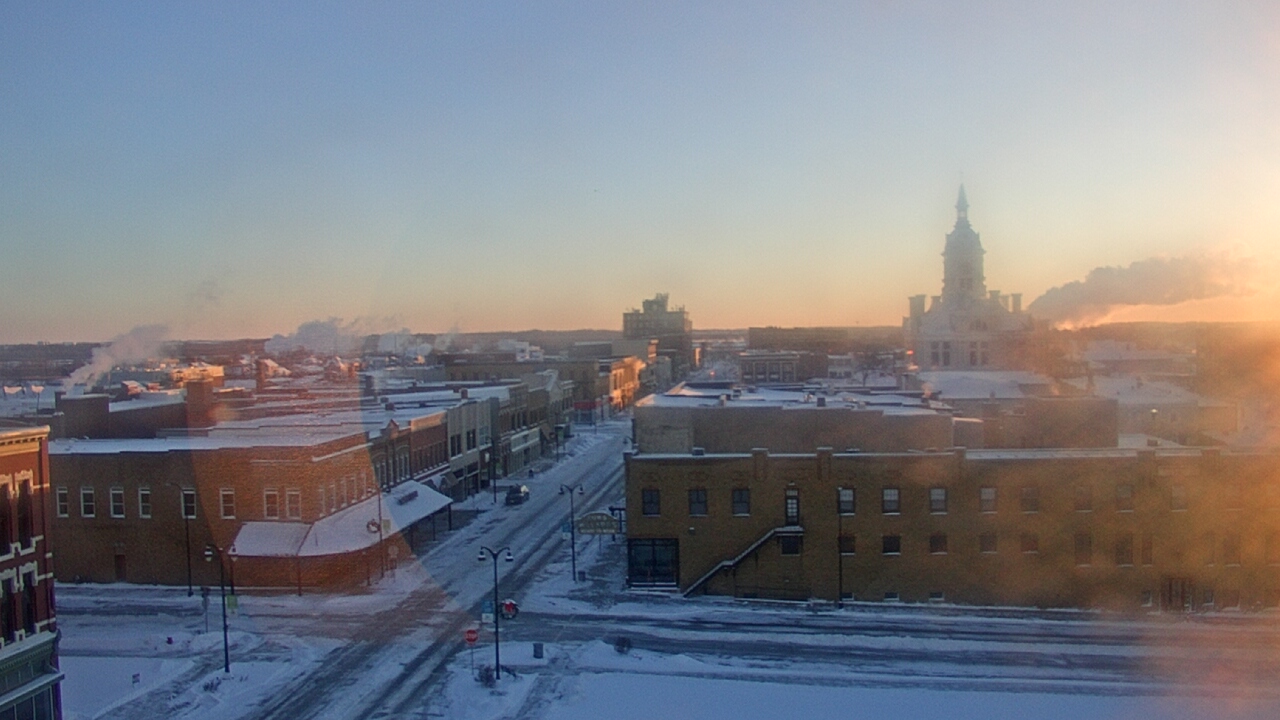 Thumbnail for current weather camera view from Westown Senior Apartments in Marshalltown, Iowa