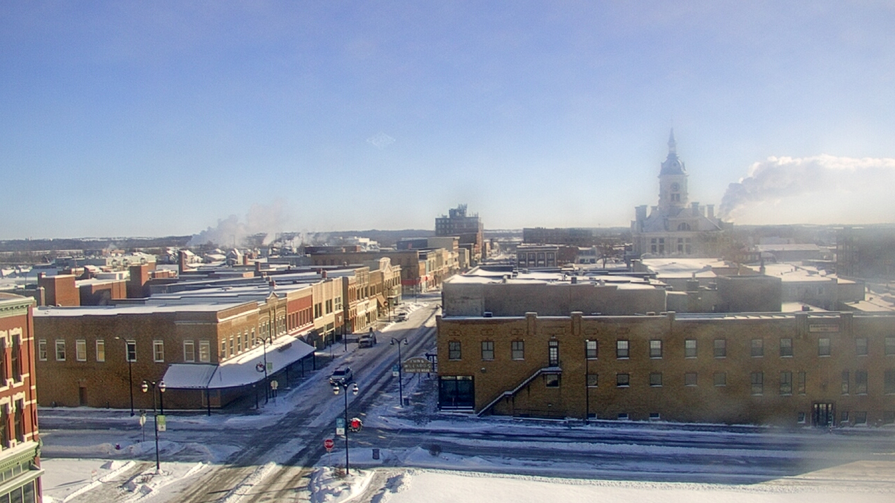 Thumbnail for current weather camera view from Westown Senior Apartments in Marshalltown, Iowa