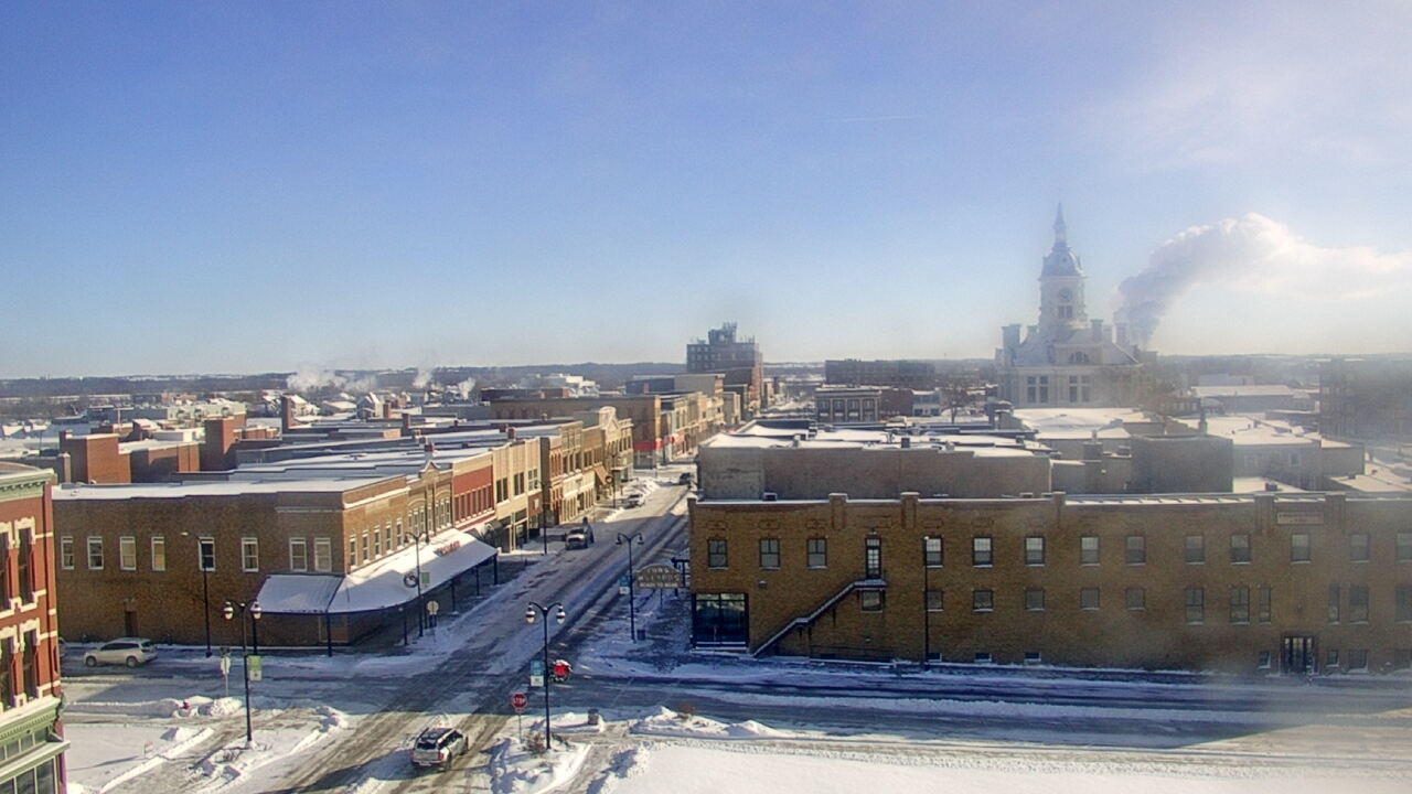 Thumbnail for current weather camera view from Westown Senior Apartments in Marshalltown, Iowa