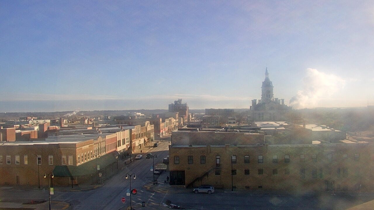 Thumbnail for current weather camera view from Westown Senior Apartments in Marshalltown, Iowa