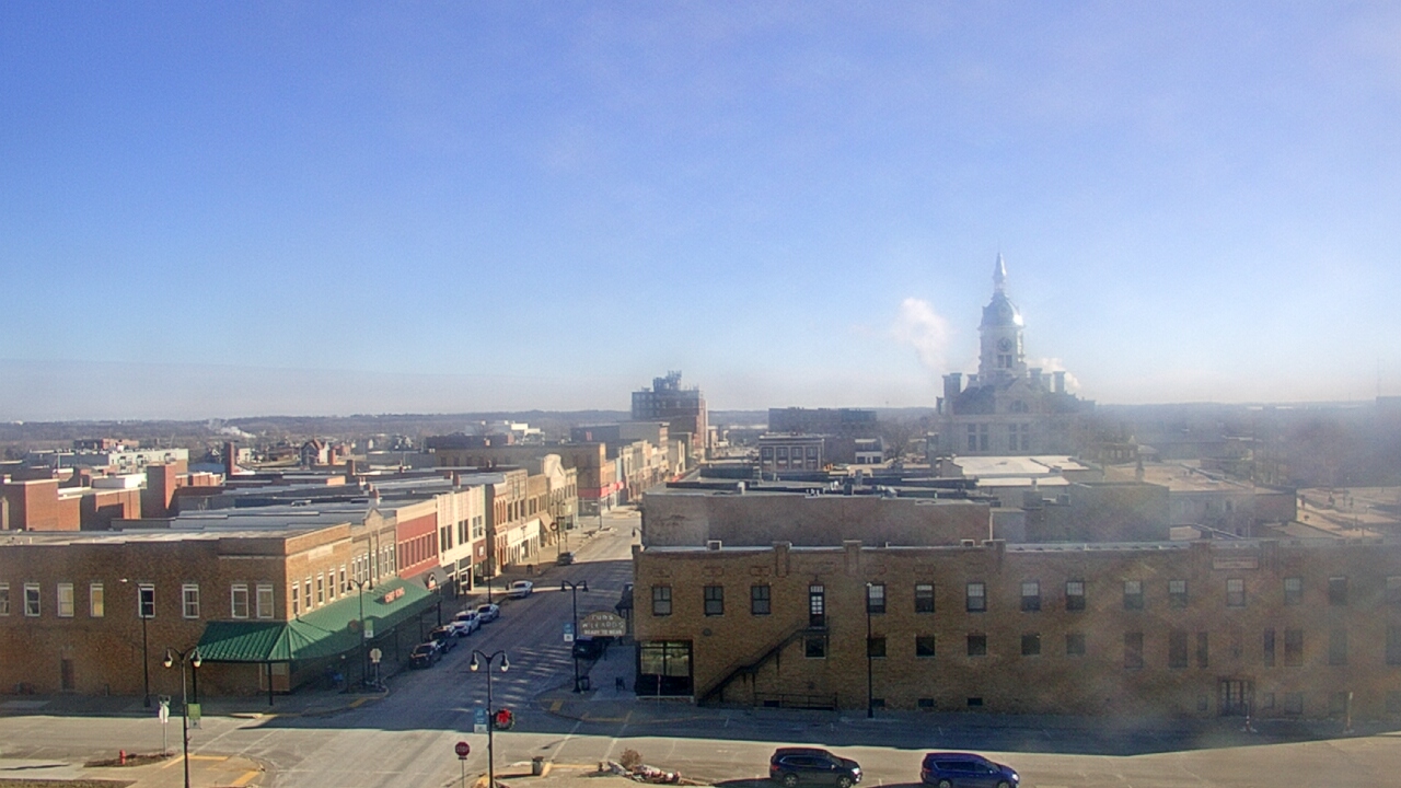 Thumbnail for current weather camera view from Westown Senior Apartments in Marshalltown, Iowa