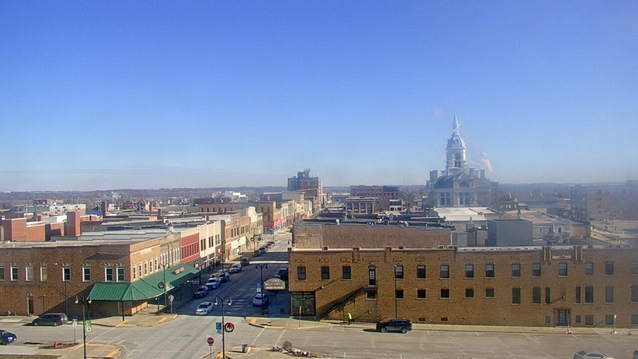 Thumbnail for current weather camera view from Westown Senior Apartments in Marshalltown, Iowa