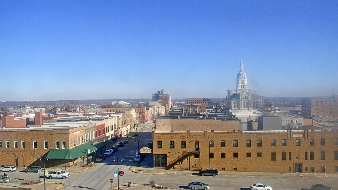 Thumbnail for current weather camera view from Westown Senior Apartments in Marshalltown, Iowa