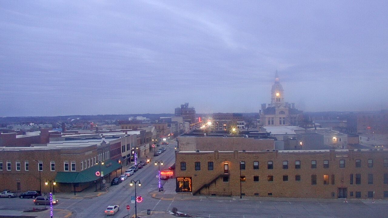Thumbnail for current weather camera view from Westown Senior Apartments in Marshalltown, Iowa