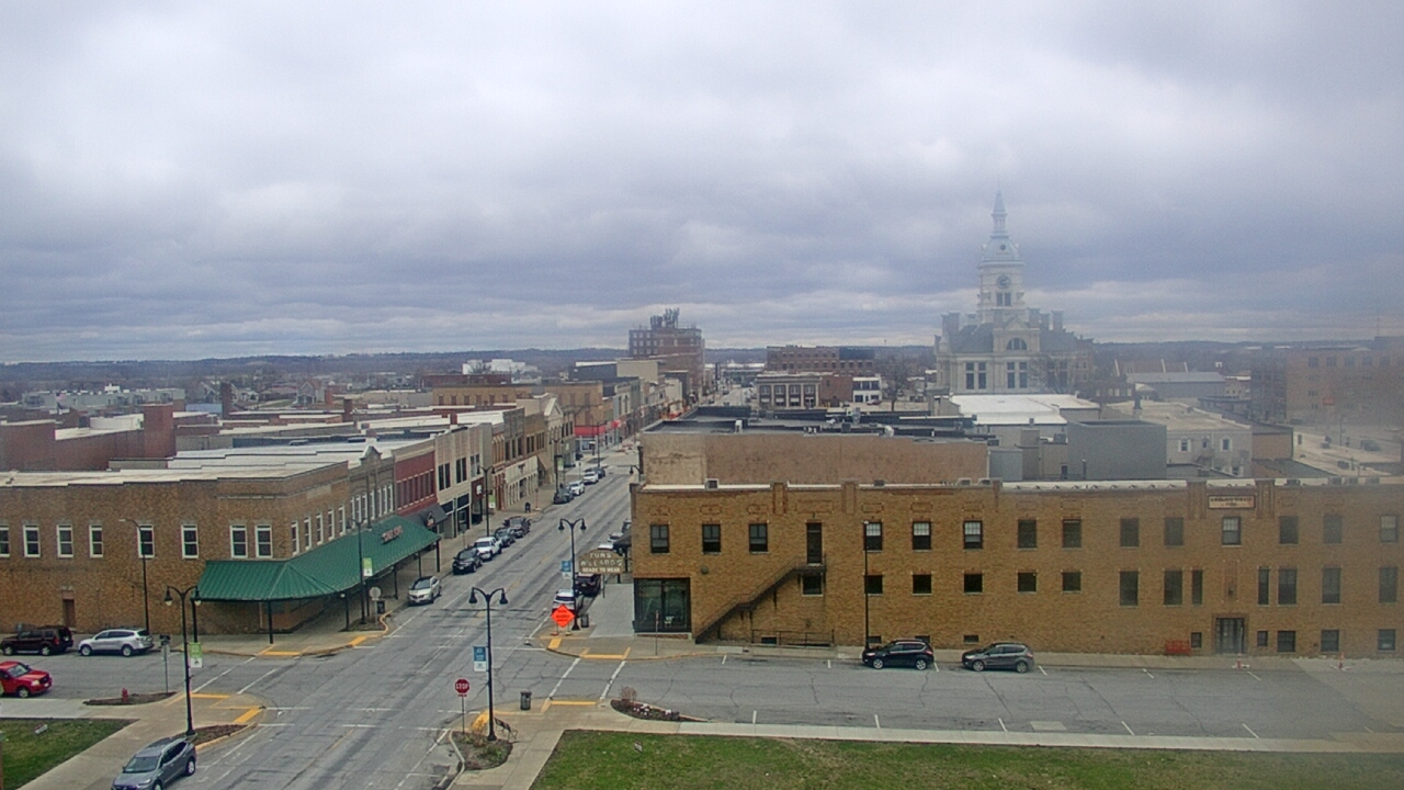 Thumbnail for current weather camera view from Westown Senior Apartments in Marshalltown, Iowa
