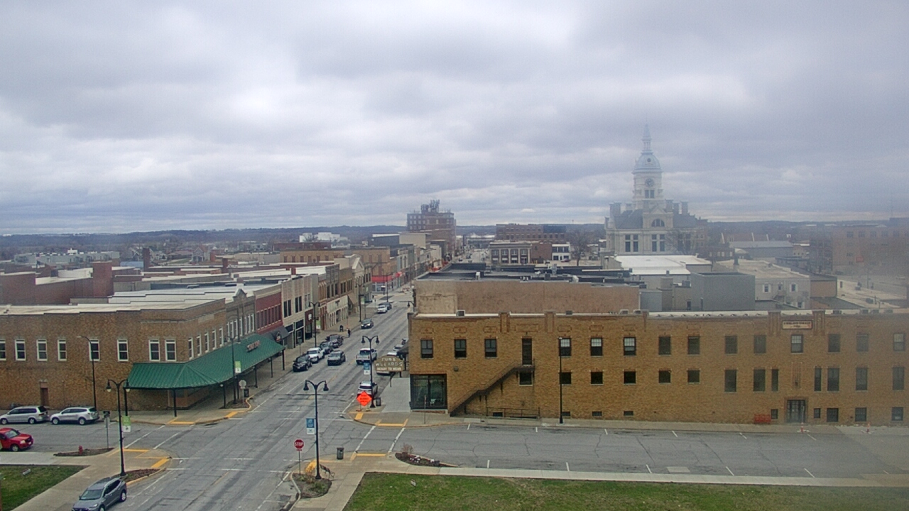 Thumbnail for current weather camera view from Westown Senior Apartments in Marshalltown, Iowa