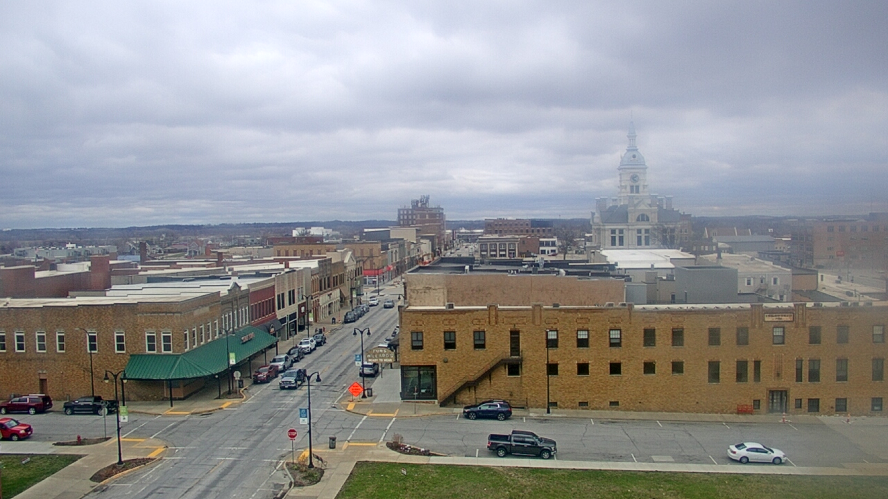Thumbnail for current weather camera view from Westown Senior Apartments in Marshalltown, Iowa
