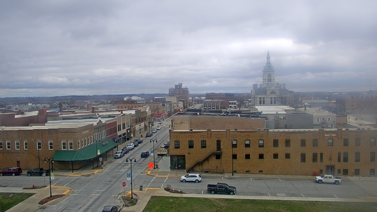 Thumbnail for current weather camera view from Westown Senior Apartments in Marshalltown, Iowa