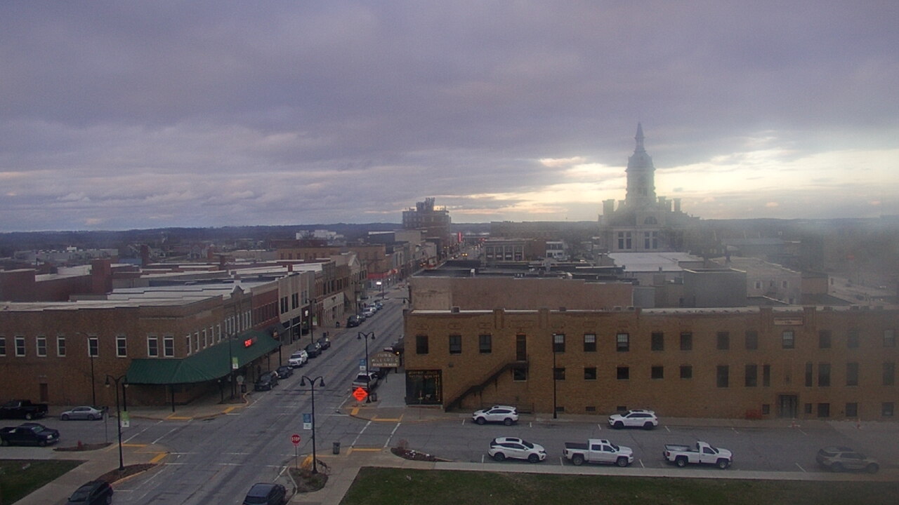 Thumbnail for current weather camera view from Westown Senior Apartments in Marshalltown, Iowa