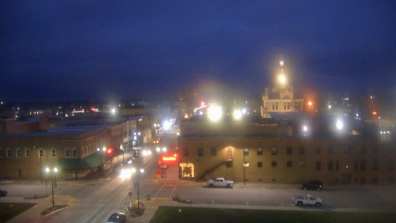 Thumbnail for current weather camera view from Westown Senior Apartments in Marshalltown, Iowa