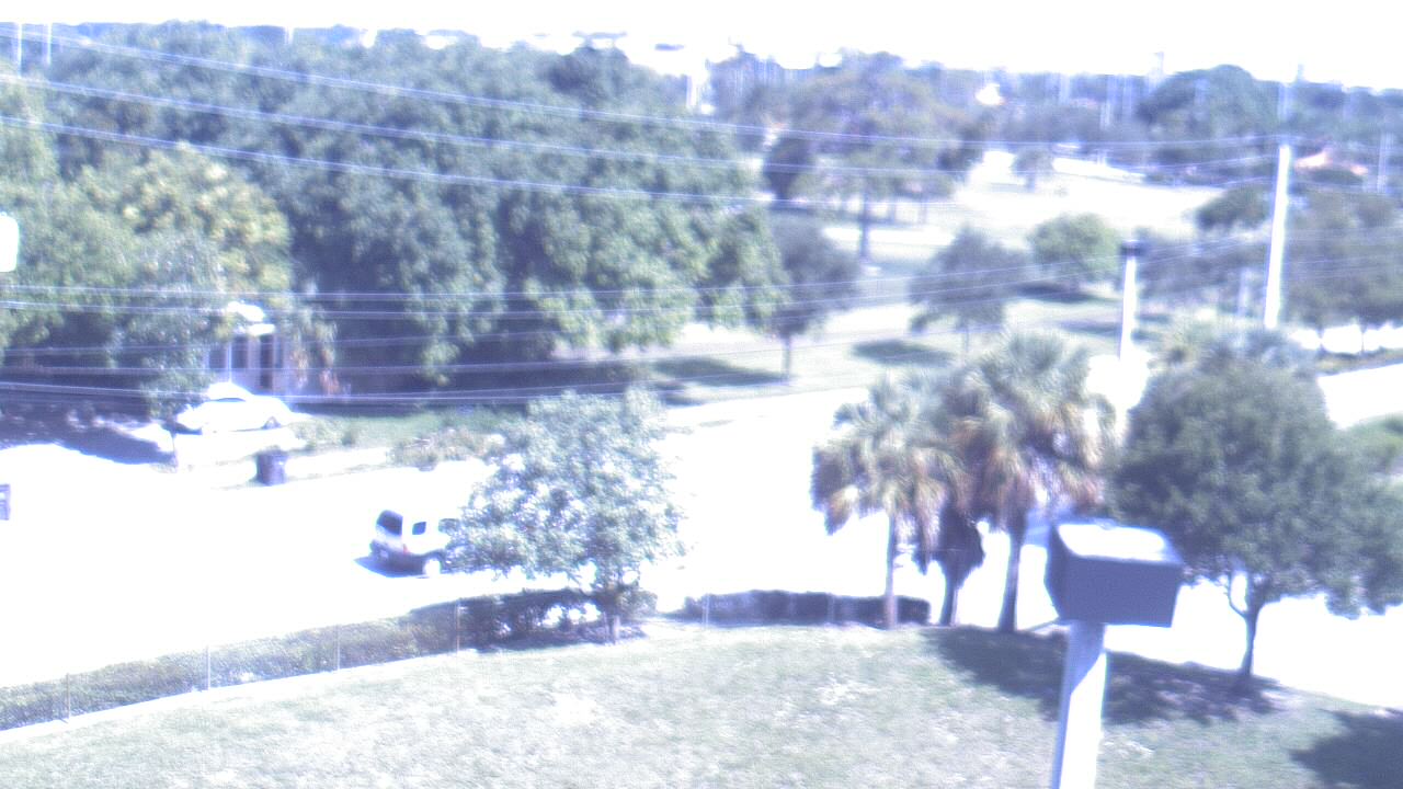 Thumbnail for current weather camera view from Conniston Community MS in West Palm Beach, Florida