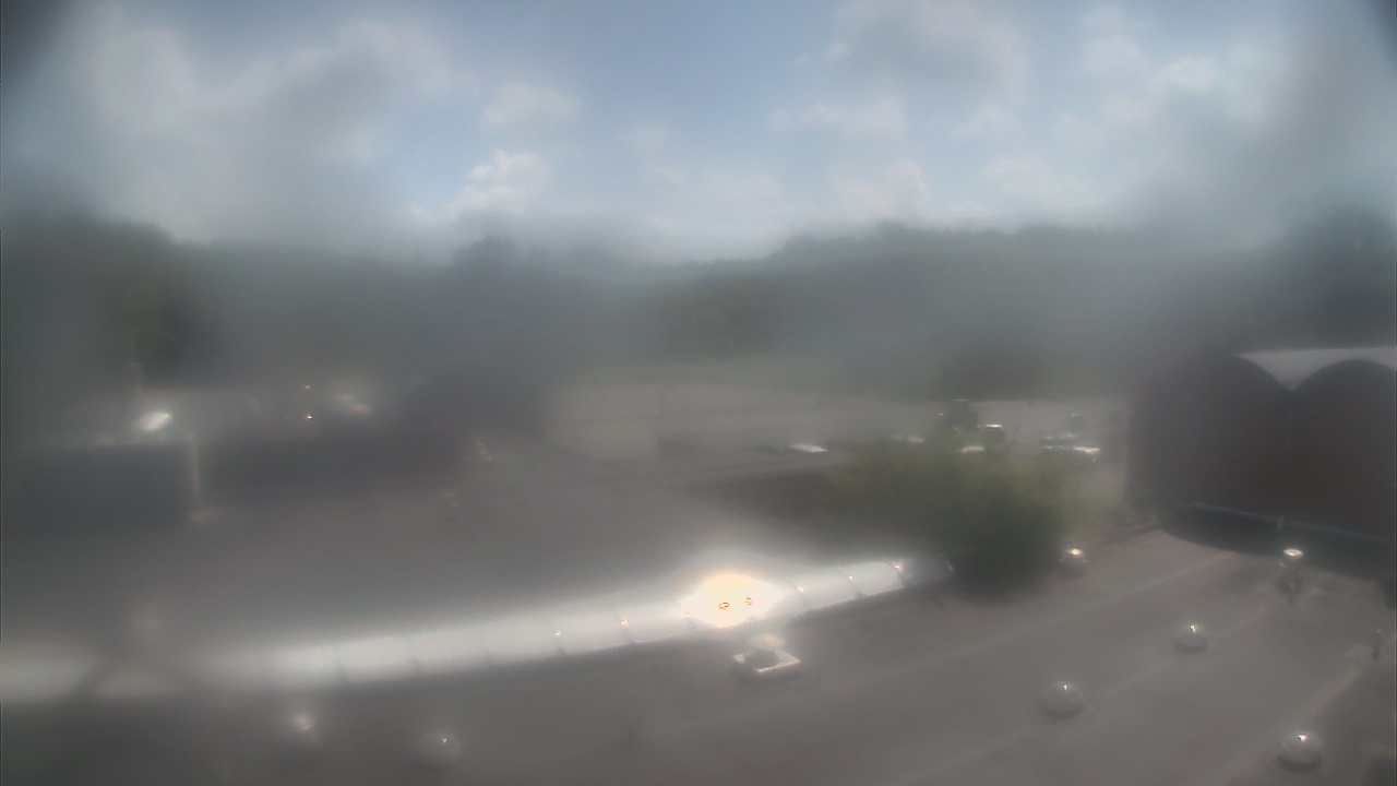 Thumbnail for current weather camera view from Weston Middle School in Weston, Connecticut